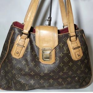 Authentic Louis Vuitton Greit GM preowned handbag